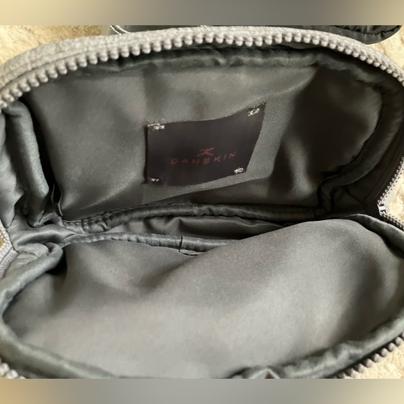 NEW!! DANSKIN Ella Neoprene Belt Bag, choose from 3 colors adjustable belt/strap - Picture 5 of 9